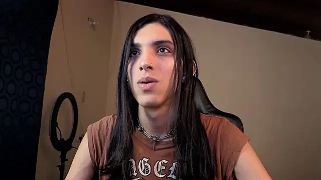 angelitofemboy online show from 04-18-26, 05:10