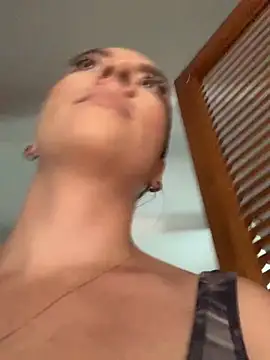 ImAlicee online show from 11-02-25, 06:13