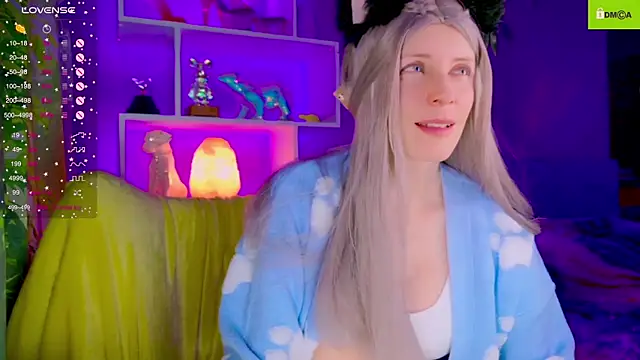 Flash Summer online show from 11-30-25, 12:17