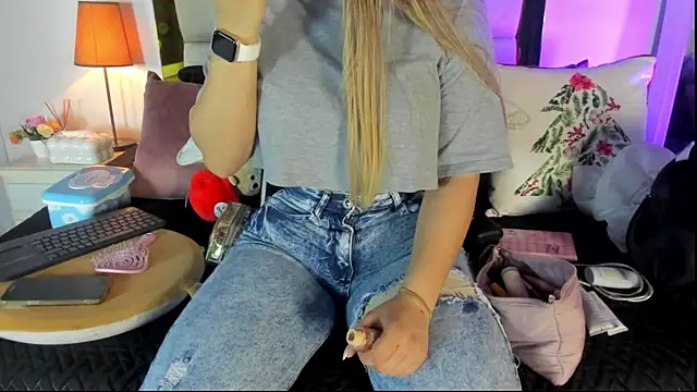 emmy r online show from 12-22-25, 12:05