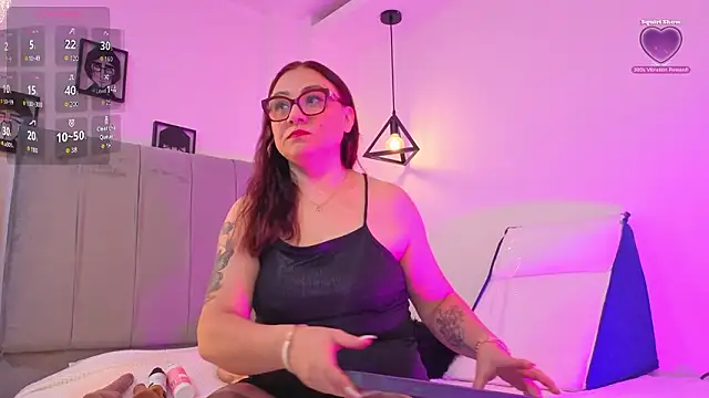 lady nylon  online show from 03-24-26, 12:38