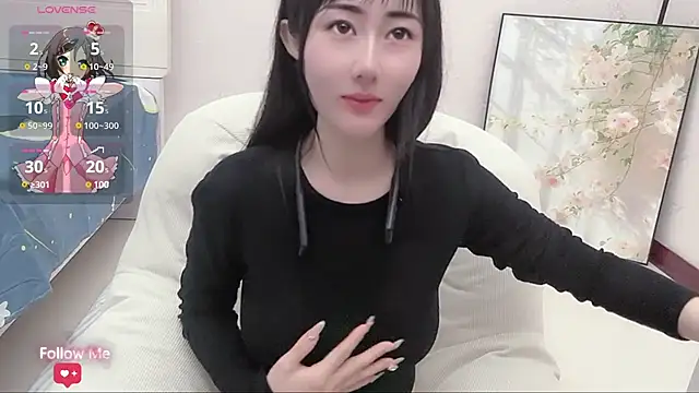 qiqi-- online show from 02-15-25, 04:36