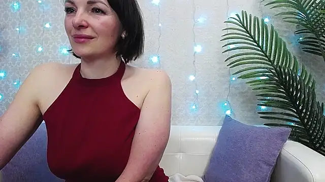 Camelia Lillie online show from 05-19-26, 01:21