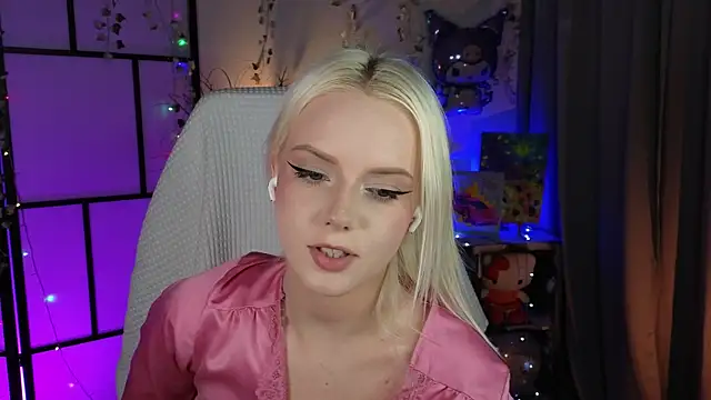 ImBonBon online show from 11-17-25, 11:42