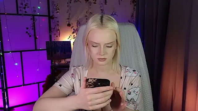 ImBonBon online show from 02-24-26, 12:00