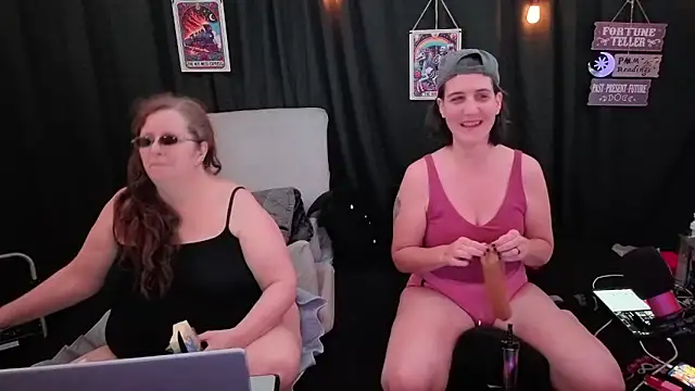 Sexy Mama-69 online show from 11-04-25, 10:24