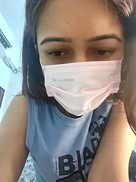 Snapshot of Angel_rani2 chatting on 02-05-26, 04:58 Angel rani2 online show from 02-05-26, 04:58