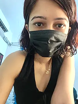 Snapshot of Angel_rani2 chatting on 02-01-26, 02:37 Angel rani2 online show from 02-01-26, 02:37