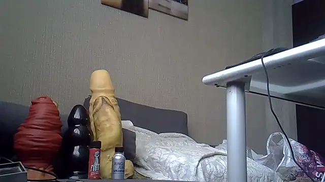 FISTCAMM online show from 10-18-25, 10:39