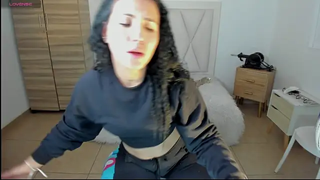 Nata bernett online show from 04-11-26, 03:49