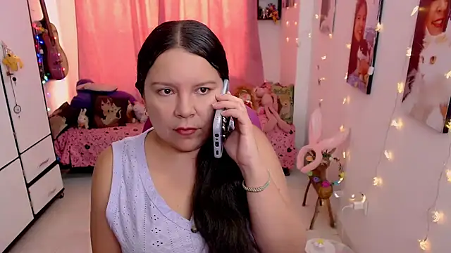 Snapshot of claryssa_ chatting on 04-25-26, 06:16 claryssa online show from 04-25-26, 06:16