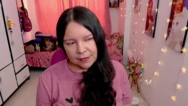 Snapshot of claryssa_ chatting on 04-30-26, 08:57 claryssa online show from 04-30-26, 08:57