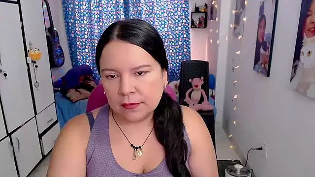 claryssa  online show from 10-11-25, 05:47