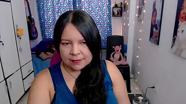 claryssa  online show from 10-13-25, 07:37