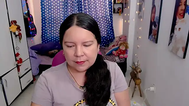 claryssa  online show from 02-09-26, 09:02