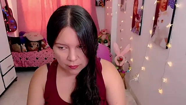 claryssa  online show from 04-07-26, 07:59