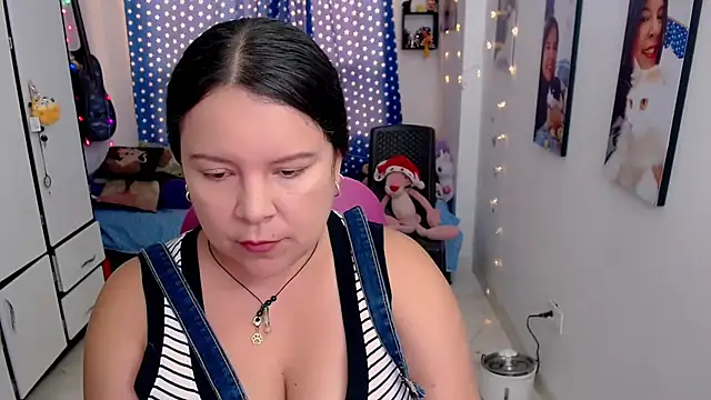 claryssa  online show from 12-05-25, 07:55