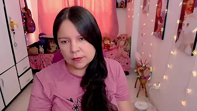 Snapshot of claryssa_ chatting on 04-30-26, 08:16 claryssa online show from 04-30-26, 08:16