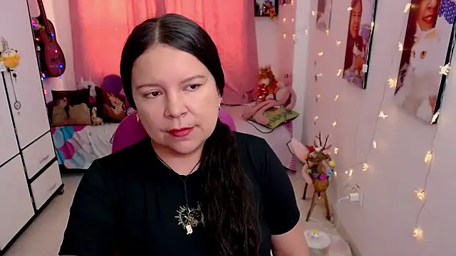 Snapshot of claryssa_ chatting on 05-22-26, 08:18 claryssa online show from 05-22-26, 08:18