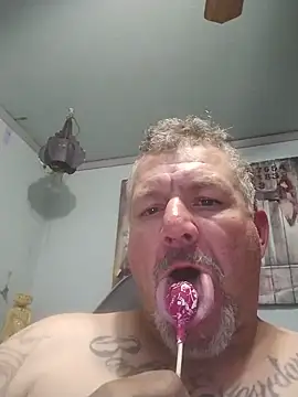 Snapshot of bigdoog8 chatting on 05-28-26, 03:03 bigdoog8 online show from 05-28-26, 03:03