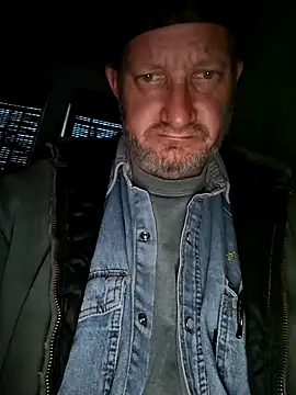 Hugebwc102 online show from 03-03-26, 12:39