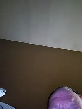 Hugebwc102 online show from 11-07-25, 03:33