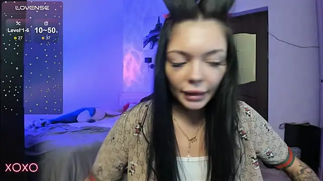 Snapshot of Mariella_Adamss chatting on 02-18-25, 05:53 Mariella Adamss online show from 02-18-25, 05:53