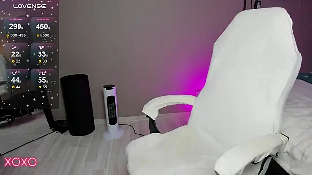 Snapshot of Mariella_Adamss chatting on 09-24-25, 01:50 Mariella Adamss online show from 09-24-25, 01:50