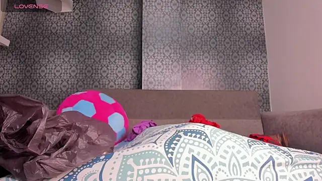 grandmother milf online show from 03-12-26, 12:20