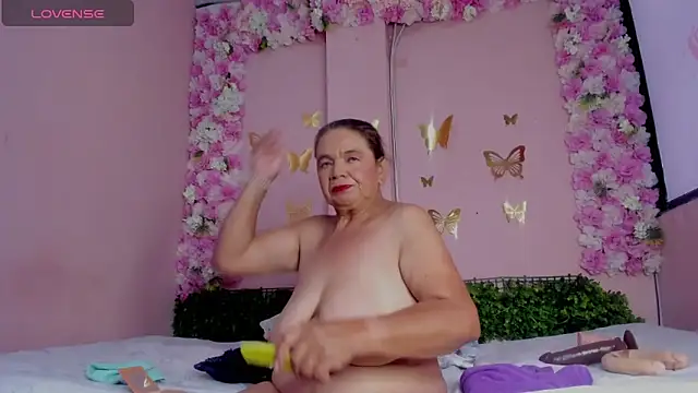 grandmother milf online show from 04-20-26, 02:40