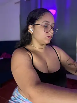 CurlyGirl 1 online show from 01-31-26, 07:56