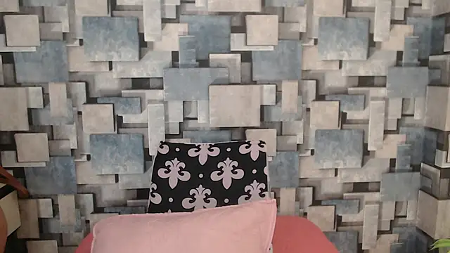 Snapshot of angel_dthroatt chatting on 12-01-25, 12:17 angel dthroatt online show from 12-01-25, 12:17