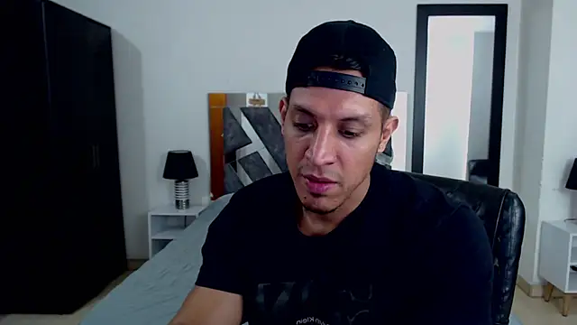 Frank heaven01 online show from 02-15-25, 09:06