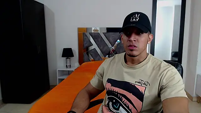 Frank heaven01 online show from 02-02-25, 07:57
