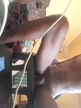 Snapshot of koolbend chatting on 01-21-25, 07:47 koolbend online show from 01-21-25, 07:47