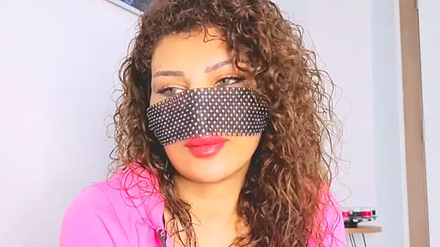 Snapshot of Turkish_Latina chatting on 05-28-26, 10:43 Turkish Latina online show from 05-28-26, 10:43