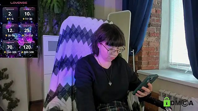 Snapshot of Melissa_Wells chatting on 06-11-26, 02:53 Melissa Wells online show from 06-11-26, 02:53