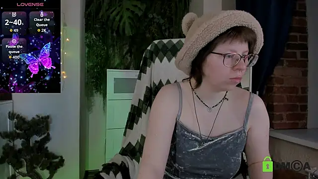 Melissa Wells online show from 03-12-26, 03:49