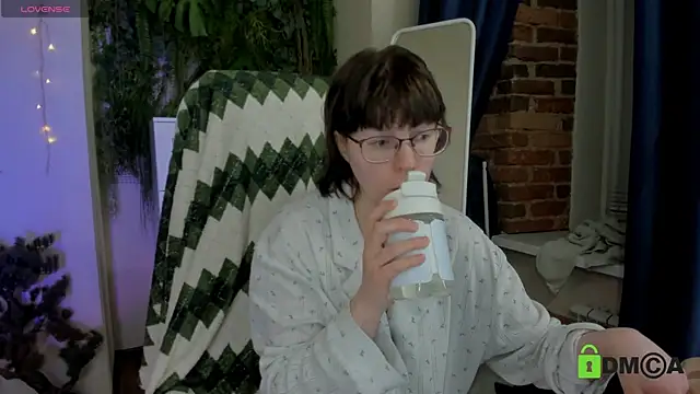 Snapshot of Melissa_Wells chatting on 07-01-26, 09:04 Melissa Wells online show from 07-01-26, 09:04