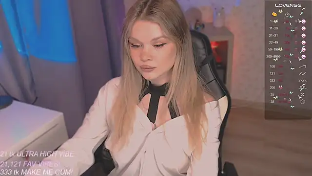 VeronaAura online show from 09-22-25, 05:08