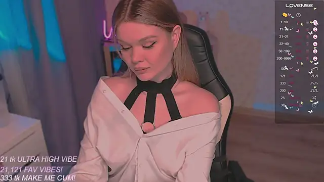 VeronaAura online show from 10-10-25, 09:37