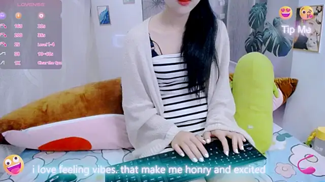 Ly   online show from 03-12-26, 03:23