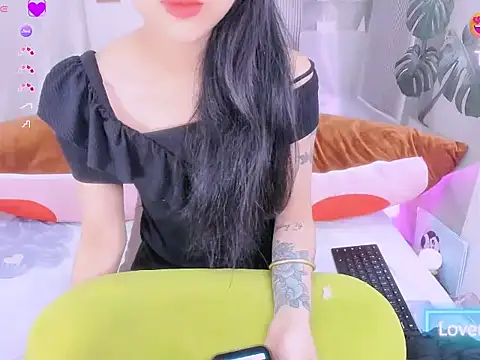 Ly   online show from 04-09-26, 03:19