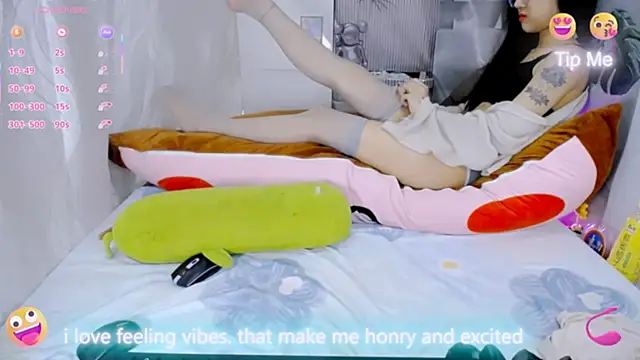 Ly   online show from 03-23-26, 02:55