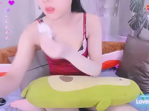 Ly   online show from 06-06-26, 02:50