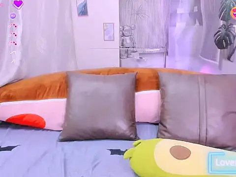 Ly   online show from 07-25-26, 02:52