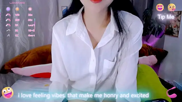 Ly   online show from 03-18-26, 02:58