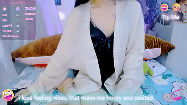 Snapshot of Ly__ chatting on 02-26-26, 03:06 Ly online show from 02-26-26, 03:06