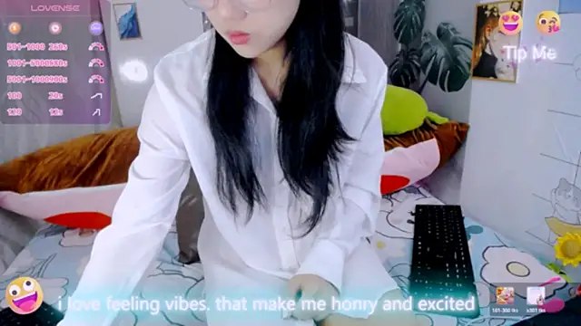 Snapshot of Ly__ chatting on 03-03-26, 04:41 Ly online show from 03-03-26, 04:41