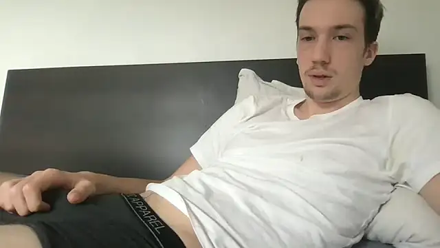 hungandfun05 online show from 02-10-25, 09:47